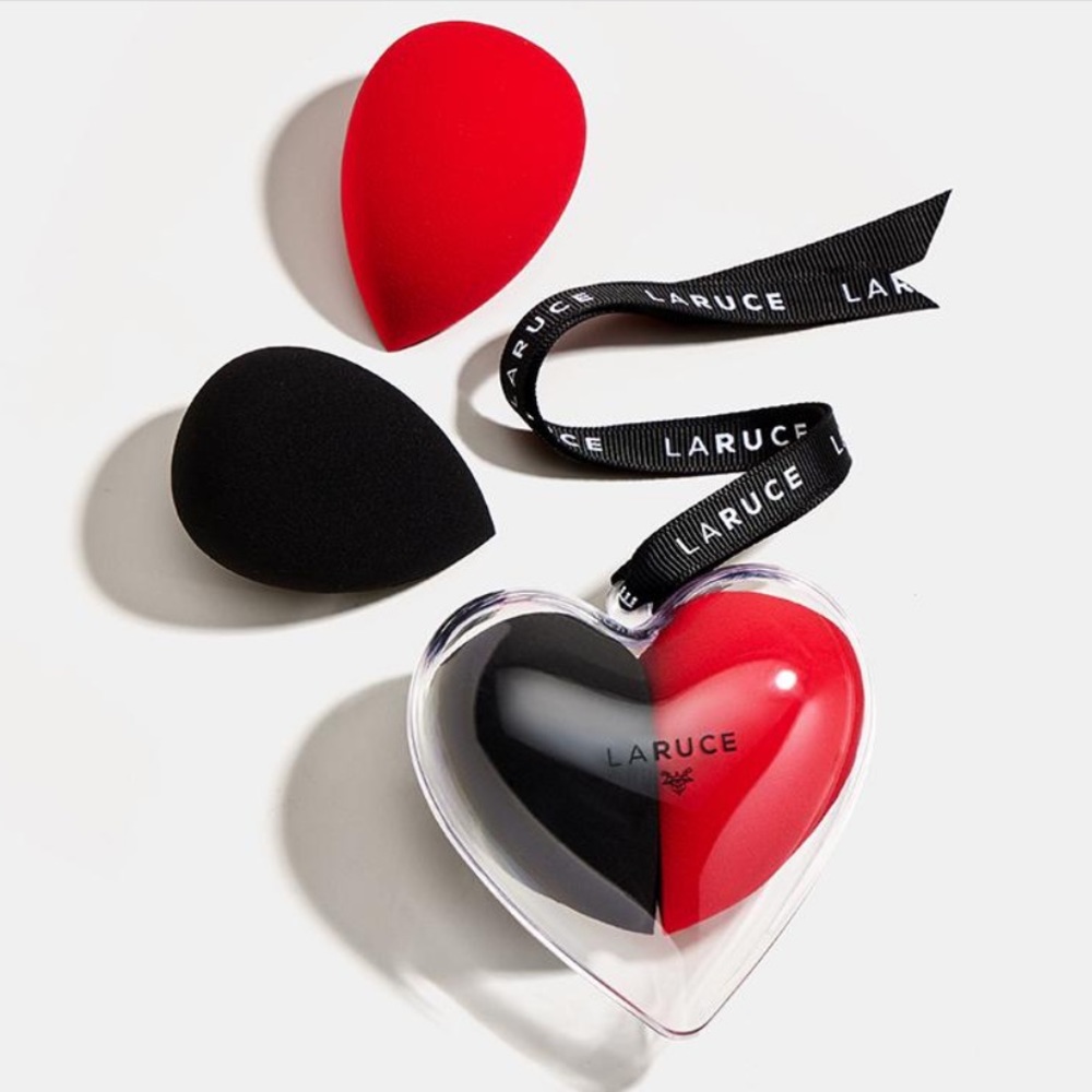 NWT Laruce Beauty Heart Sponge Set 2 Makeup Applicator Sponges Heart Shaped NEW